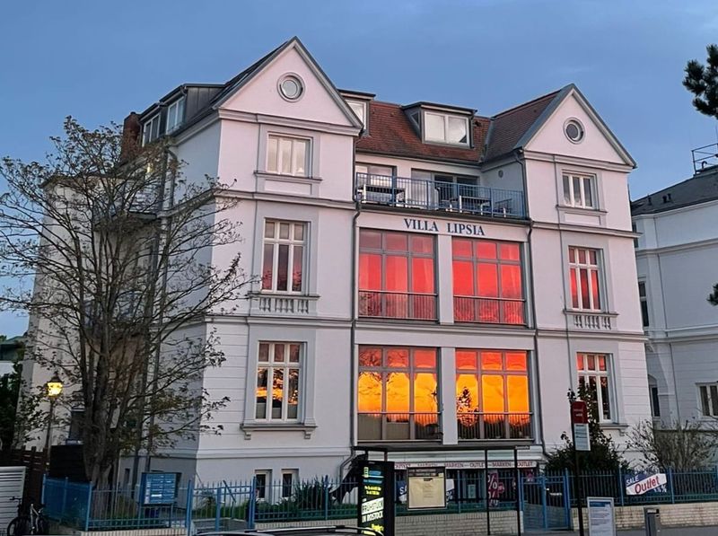 Exklusive Maisonette-Wohnung-hochwertig möbliert- mit Meerblick in erster Reihe *klimatisiert*